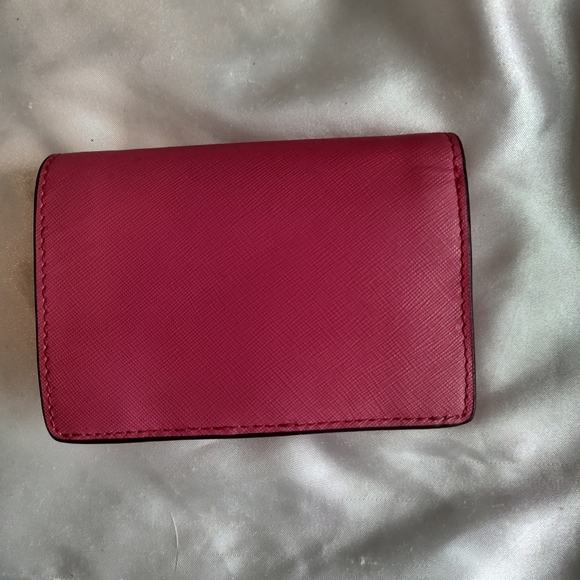 Micheal kors wallet pink smaller wallet - Picture 2 of 3